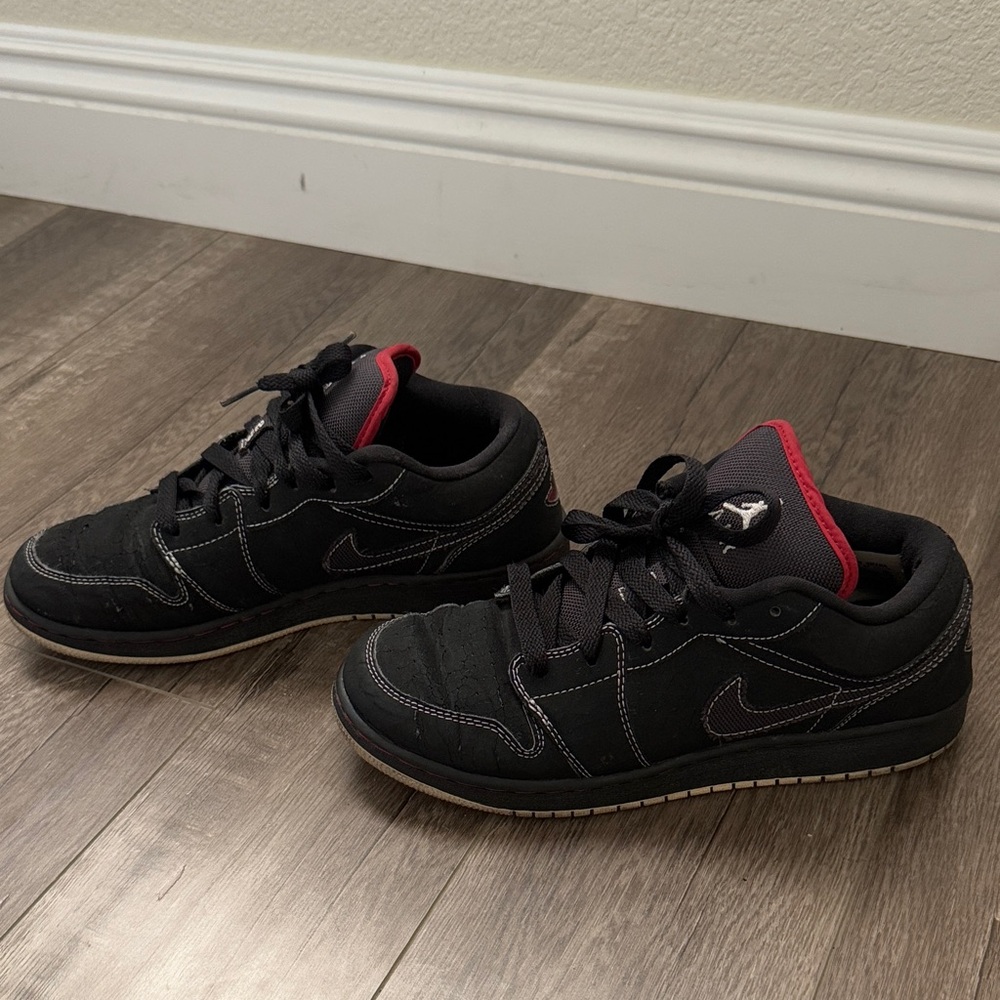 SZ 7Y | Black and Red Nike Air Jordan Sneakers